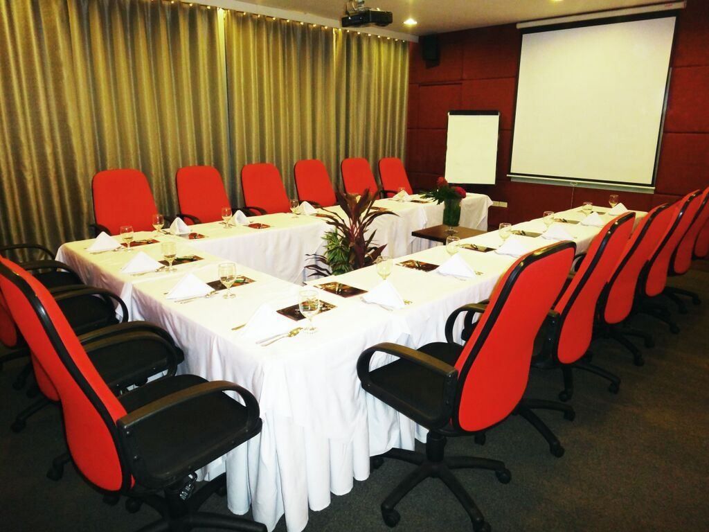 Celeste Makati 3* Makati City