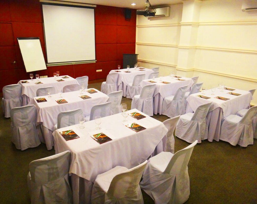 Hotel Celeste Makati 3*
