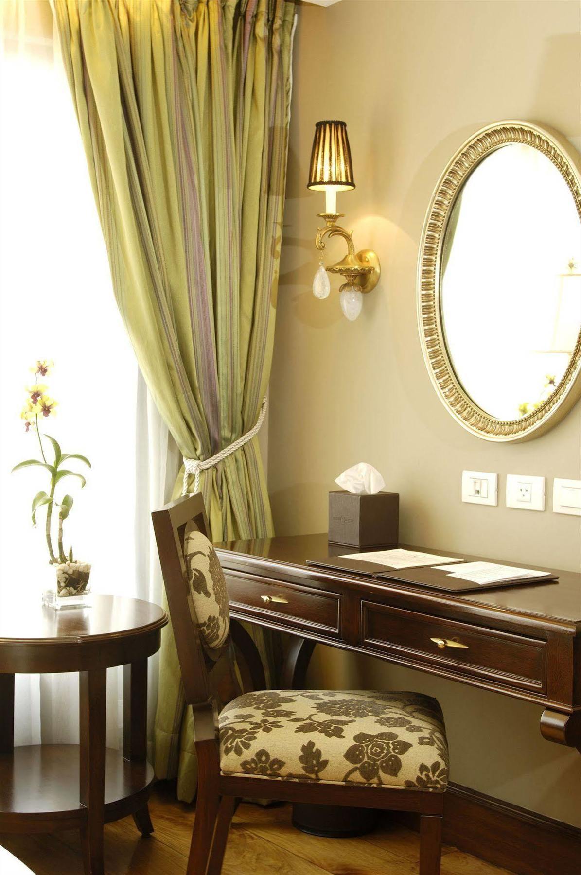 Celeste Makati Hotel 3*